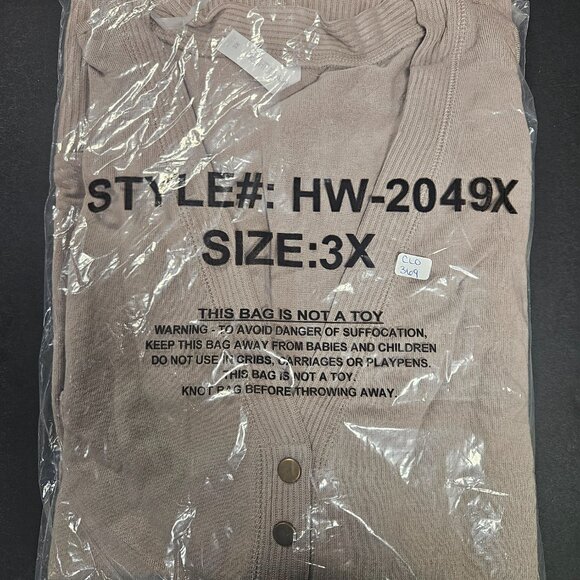 Zenana Outfitters 3X Long Sleeve Snap Front closure cozy sweater, Taupe. - Picture 2 of 3